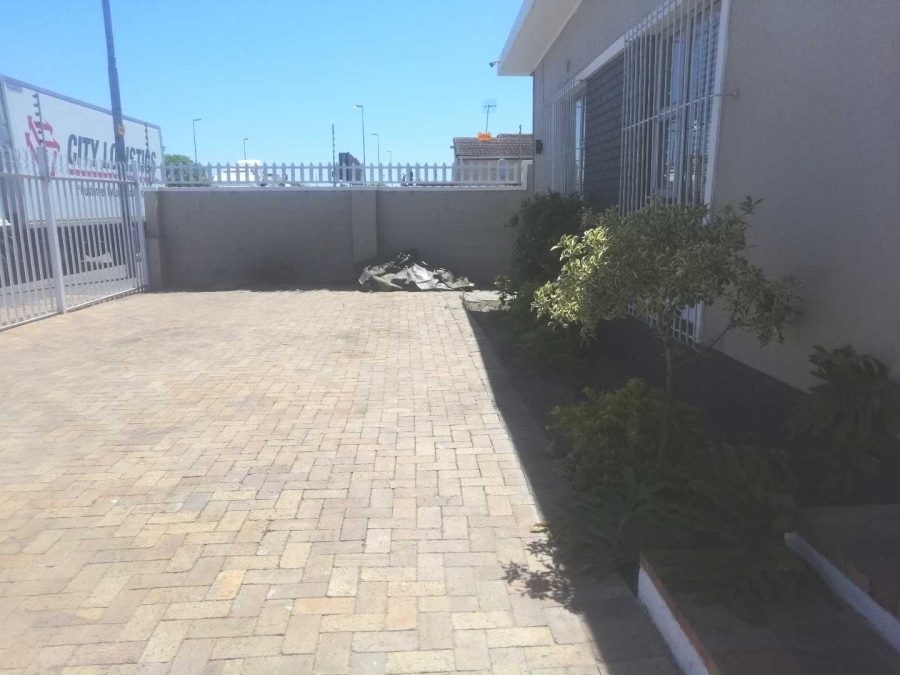 3 Bedroom Property for Sale in Bellville South Western Cape